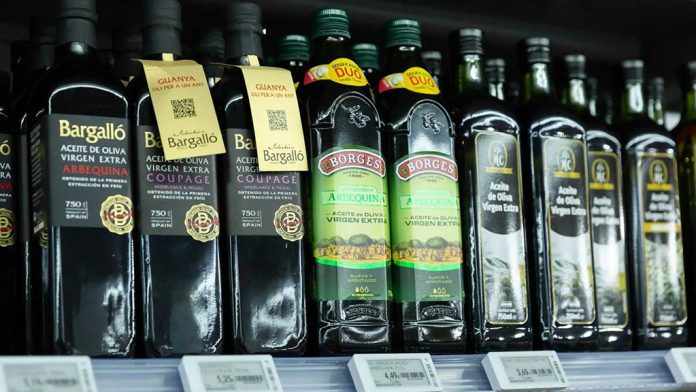 Η ξηρασία της Ισπανίας έχει ωθήσει τις τιμές του ελαιολάδου σε υψηλό 26 ετών Η ξηρασία της Ισπανίας έχει ωθήσει τις τιμές του ελαιολάδου σε υψηλό 26 ετών