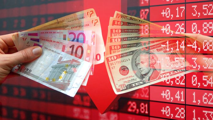 Χρηματιστήριο: Το ευρώ υποχωρεί 0,16%, στα 1,0994 δολάρια Χρηματιστήριο: Το ευρώ υποχωρεί κατά 0,58%, στα 1,0672 δολάρια