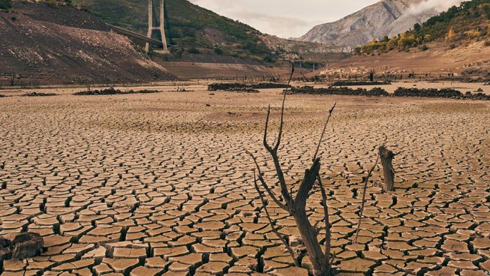 Η Ισπανία θα δαπανήσει 2,2 δισεκ. ευρώ για τον αντίκτυπο της ξηρασίας Η Ισπανία θα δαπανήσει 2,2 δισεκ. ευρώ για τον αντίκτυπο της ξηρασίας
