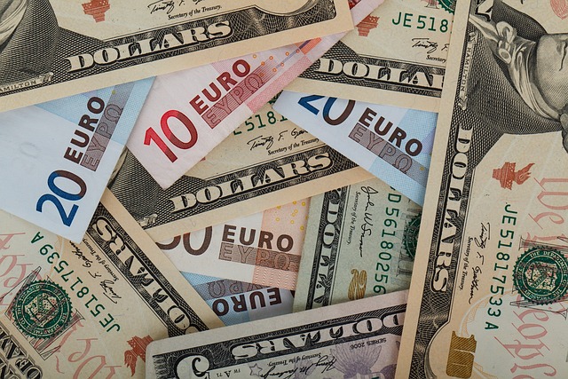 Το ευρώ ενισχύεται 0,05%, στα 1,0864 δολάρια Το ευρώ ενισχύεται 0,05%, στα 1,0864 δολάρια