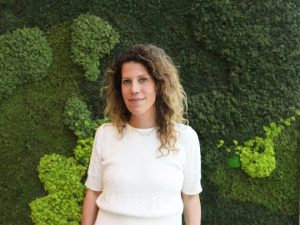 <img src="Sanne-Griffioen-Roose-Director-Farm-Sustainability-FrieslandCampina.jpg" alt="frieslandcampina-και-mondelēz">