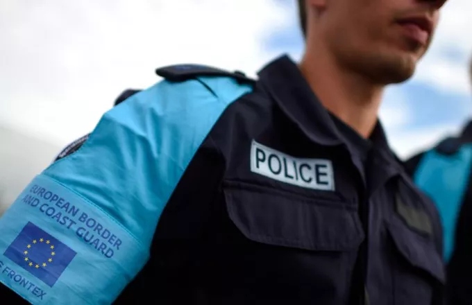 FRONTEX: «Ο αριθμός των μεταναστών που διασχίζουν την κεντρική Μεσόγειο έχει υπερδιπλασιασθεί από το 2022» FRONTEX: «Ο αριθμός των μεταναστών που διασχίζουν την κεντρική Μεσόγειο έχει υπερδιπλασιασθεί από το 2022»