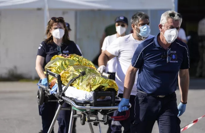 Ναυάγιο στην Πύλο: Ψαλιδίζονται οι ελπίδες για επιζώντες Ναυάγιο στην Πύλο: Ψαλιδίζονται οι ελπίδες για επιζώντες
