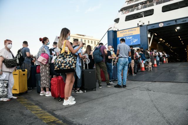 Στο «κόκκινο» το κόστος των ακτοπλοϊκών – Πως κινείται έως τώρα ο τουρισμός; Στο «κόκκινο» το κόστος των ακτοπλοϊκών – Πως κινείται έως τώρα ο τουρισμός;