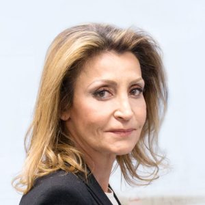 <img src="Έφη-Κουτσουρέλη-Αντιπρόεδρος-ΔΣ-του-Ομίλου-Quest.jpg" alt="o-όμιλος-quest-δημοσίευσε">
