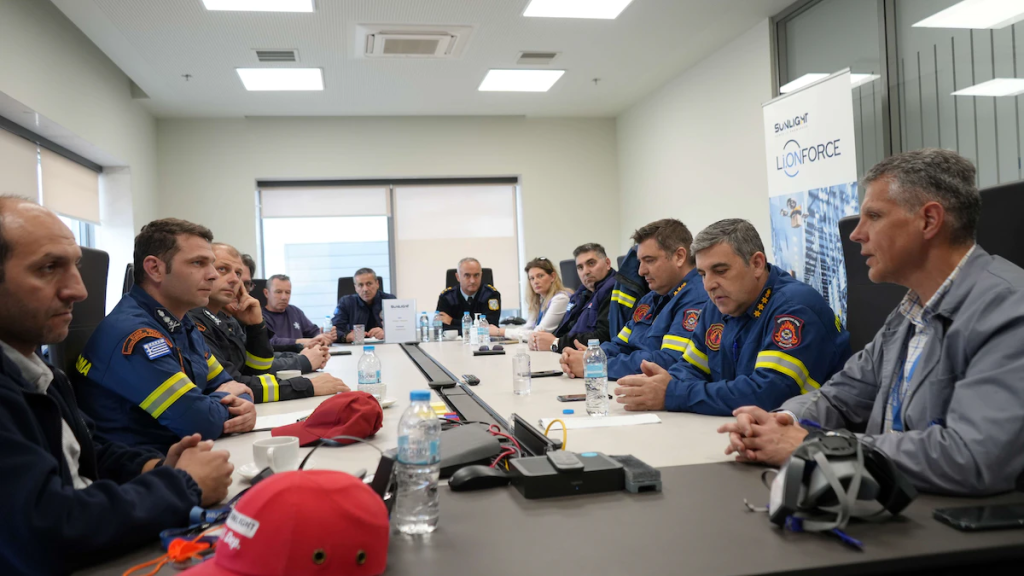 <img src="Απόλυτη-προτεραιότητα-η-Υγεία-και-Ασφάλεια-για-την-Sunlight-Group1.png" alt="απόλυτη-προτεραιότητα-η-υγεία">