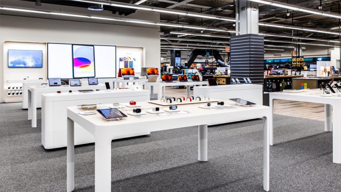 Άνοιξε το μοναδικό νέας γενιάς Apple Shop, εντός του καταστήματος Κωτσόβολος στο The Mall Athens Άνοιξε το μοναδικό νέας γενιάς Apple Shop, εντός του καταστήματος Κωτσόβολος στο The Mall Athens