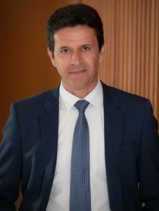 <img src="Λουκάς-Δημητρίου-Γενικός-Διευθυντής-του-Ομίλου-ΗΡΩΝ.jpg" alt="μακροχρόνια-σύμβαση-αγοράς">