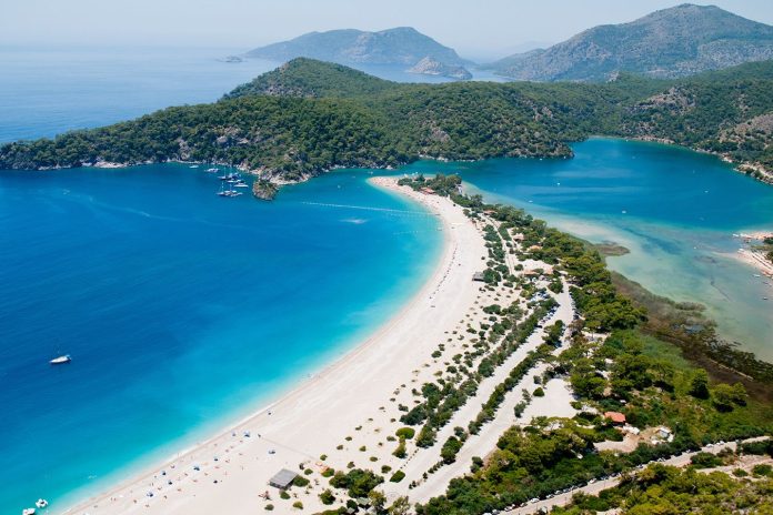 Σε εφαρμογή νέο μοντέλο τουρισμού με προτεραιότητα στο περιβάλλον Σε εφαρμογή νέο μοντέλο τουρισμού με προτεραιότητα στο περιβάλλον