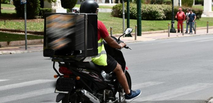 Πρόστιμα 110.000 ευρώ για θερμική καταπόνηση από την Επιθεώρηση Εργασίας Πρόστιμα 110.000 ευρώ για θερμική καταπόνηση από την Επιθεώρηση Εργασίας