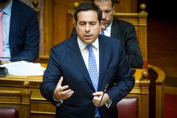 Παραιτήθηκε ο Νότης Μηταράκης από υπουργός Προστασίας του Πολίτη Παραιτήθηκε ο Νότης Μηταράκης από υπουργός Προστασίας του Πολίτη