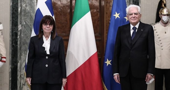 Η κλιματική κρίση και οι πυρκαγιές στο επίκεντρο της επικοινωνίας της Κατ. Σακελλαροπούλου με τον Σ. Ματταρέλα Η κλιματική κρίση και οι πυρκαγιές στο επίκεντρο της επικοινωνίας της Κατ. Σακελλαροπούλου με τον Σ. Ματταρέλα