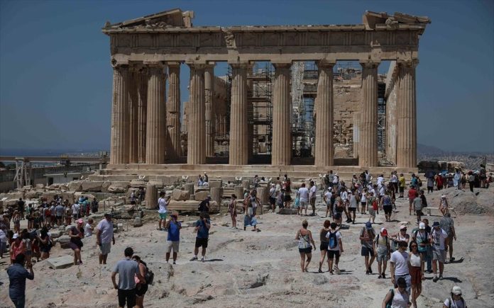 Ξεπέρασαν τα 5μιση εκατ. οι τουρίστες το πεντάμηνο Ιανουαρίου-Μαΐου Ξεπέρασαν τα 5μιση εκατ. οι τουρίστες το πεντάμηνο Ιανουαρίου-Μαΐου