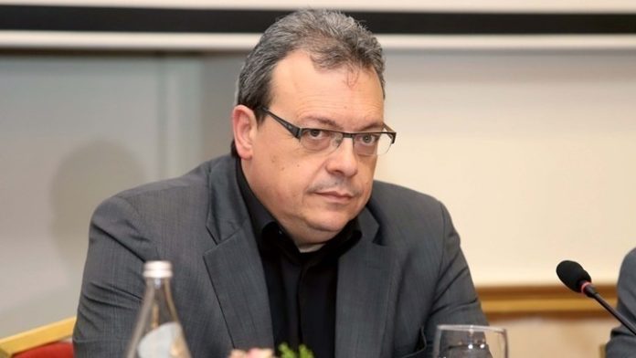 Φάμελλος για υπόθεση Παναγόπουλου: Σκάνδαλο ευρωπαϊκών κονδυλίων και πολιτικές ευθύνες Φάμελλος για υπόθεση Παναγόπουλου: Σκάνδαλο ευρωπαϊκών κονδυλίων και πολιτικές ευθύνες