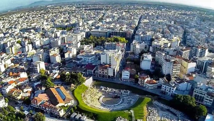 Λάρισα: Άνοδος των επισκεπτών στις τουριστικές περιοχές Λάρισα: Άνοδος των επισκεπτών στις τουριστικές περιοχές