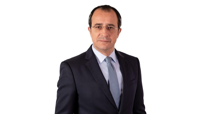 Κύπρος: Παραίτηση της Πρώτης Κυρίας από τον Φορέα Κοινωνικής Στήριξης εν μέσω καταιγίδας για το βίντεο Κύπρος: Παραίτηση της Πρώτης Κυρίας από τον Φορέα Κοινωνικής Στήριξης εν μέσω καταιγίδας για το βίντεο