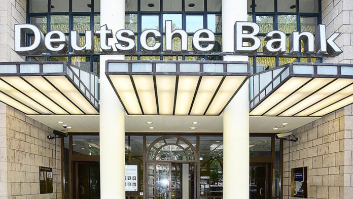 Τα προβλήματα της Deutsche Bank στη μονάδα Postbank είναι «απαράδεκτα»