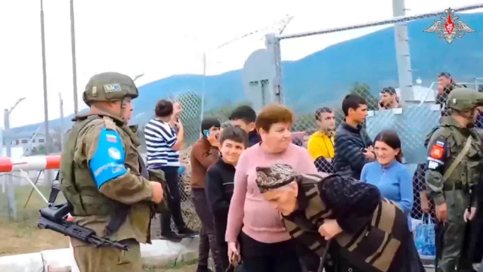 Οι Αρμένιοι εγκαταλείπουν το Καραμπάχ μετά την ήττα της αποσχισθείσας περιοχής Οι Αρμένιοι εγκαταλείπουν το Καραμπάχ μετά την ήττα της αποσχισθείσας περιοχής
