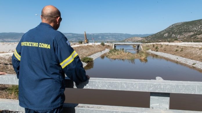 Τάση υποχώρησης της στάθμης του νερού στον Πηνειό – Παραμένουν τα προβλήματα από την πλημμύρα Τάση υποχώρησης της στάθμης του νερού στον Πηνειό – Παραμένουν τα προβλήματα από την πλημμύρα