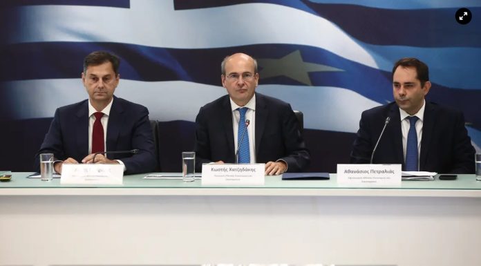 ΥΠΟΙΚ: Τα 9+1 μέτρα για την φοροδιαφυγή και οι 4 άξονες για την οικονομία ΥΠΟΙΚ: Τα 9+1 μέτρα για την φοροδιαφυγή και οι 4 άξονες για την οικονομία
