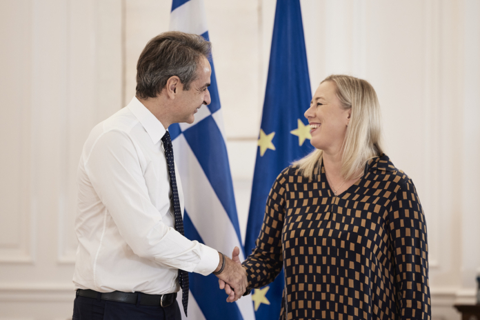 Συνάντηση του πρωθυπουργού με την επίτροπο αρμόδια για τις Διεθνείς Εταιρικές Σχέσεις Συνάντηση με την επίτροπο αρμόδια για τις Διεθνείς Εταιρικές Σχέσεις, Γιούτα Ουρπιλάινεν είχε το πρωί, στο Μέγαρο Μαξίμου, ο πρωθυπουργός Κυριάκος Μητσοτάκης.