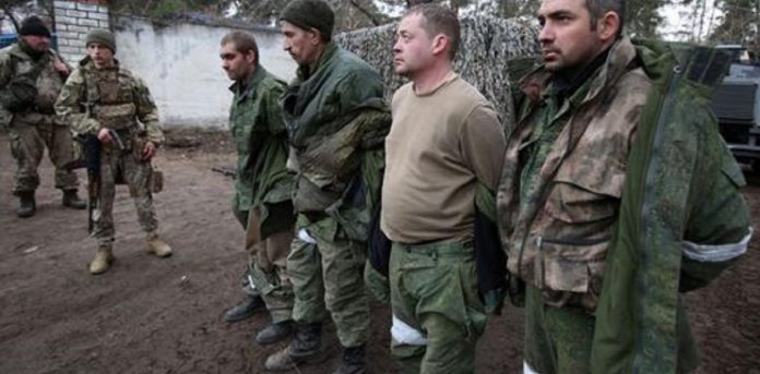 Η Ρωσία βασάνισε μέχρι θανάτου ορισμένους Ουκρανούς, έδειξε έρευνα του ΟΗΕ Η Ρωσία βασάνισε μέχρι θανάτου ορισμένους Ουκρανούς, έδειξε έρευνα του ΟΗΕ