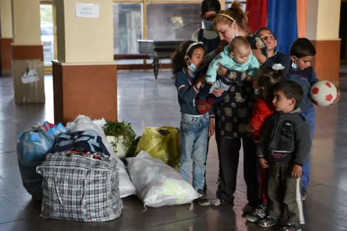 Πάνω από 13.000 πρόσφυγες από το Ναγκόρνο Καραμπάχ, έχουν φθάσει στην Αρμενία