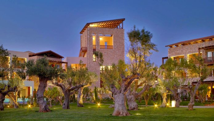 Costa Navarino: Πέτυχε μείωση εκπομπών ρύπων κατά 80% Costa Navarino: Πέτυχε μείωση εκπομπών ρύπων κατά 80%