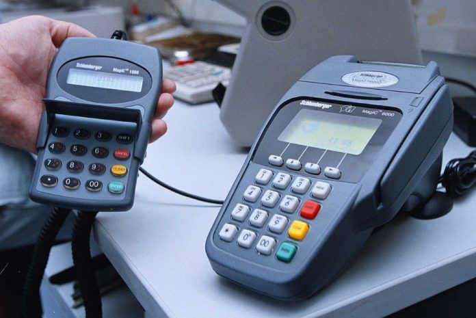 Διασύνδεση ταμειακών μηχανών με τα POS : Εξάμηνη παράταση στη διαδικασία ζητούν ΓΣΕΒΕΕ και ΕΣΕΕ Διασύνδεση ταμειακών μηχανών με τα POS : Εξάμηνη παράταση στη διαδικασία ζητούν ΓΣΕΒΕΕ και ΕΣΕΕ