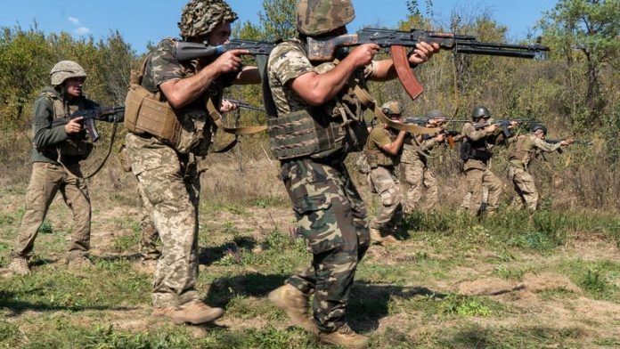 Ουκρανία: Ζητάει άδεια από τους συμμάχους για επιθέσεις στη Ρωσία Ουκρανία: Ζητάει άδεια από τους συμμάχους για επιθέσεις στη Ρωσία