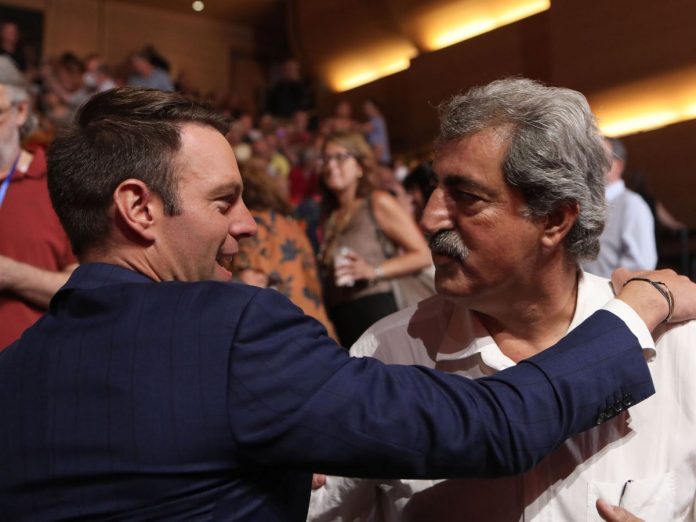 «Αδειάζει» τον Πολάκη ο Κασσελάκης: Τηλεφώνησε προσωπικά στην Μαρία Συρεγγέλα «Αδειάζει» τον Πολάκη ο Κασσελάκης: Τηλεφώνησε προσωπικά στην Μαρία Συρεγγέλα