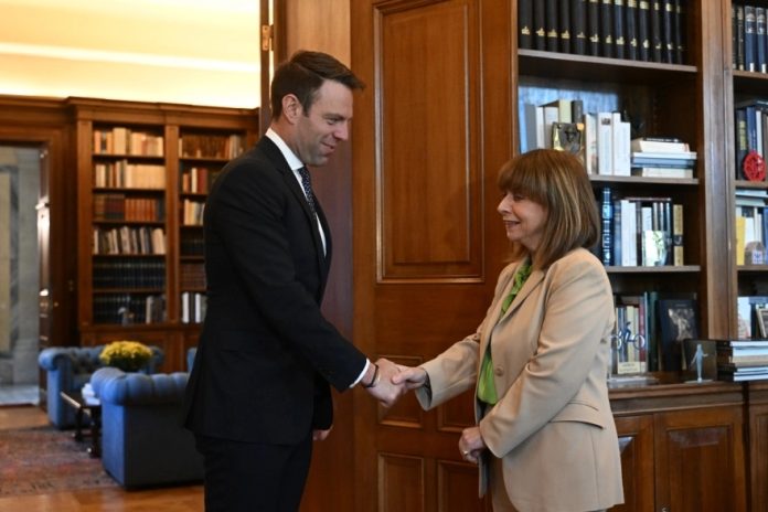 Δεκτός από την Πρόεδρο της Δημοκρατίας ο Στέφανος Κασσελάκης Δεκτός από την Πρόεδρο της Δημοκρατίας ο Στέφανος Κασσελάκης