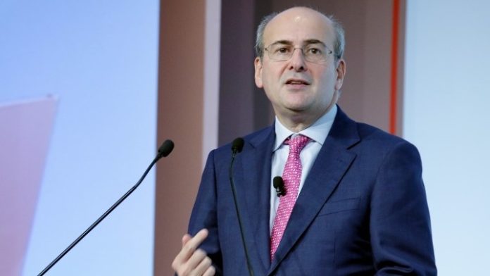 Χατζηδάκης: Στοχεύουμε στη μείωση των φορολογικών συντελεστών και στην καταπολέμηση της φοροδιαφυγής Χατζηδάκης: Στοχεύουμε στη μείωση των φορολογικών συντελεστών και στην καταπολέμηση της φοροδιαφυγής