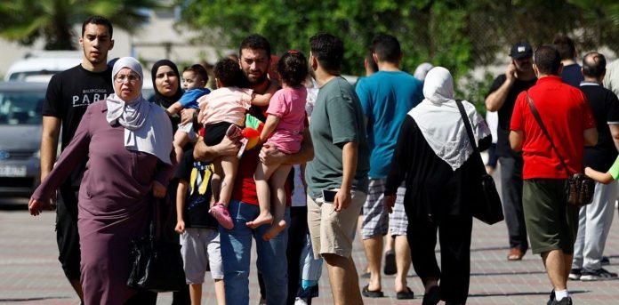 Διόδους διαφυγής των αμάχων από τη Γάζα «άνοιξε» για λίγες ώρες το Ισραήλ Διόδους διαφυγής των αμάχων από τη Γάζα «άνοιξε» για λίγες ώρες το Ισραήλ