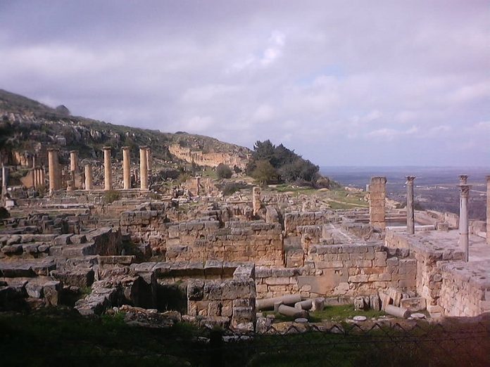 Λιβύη: Οι πλημμύρες έφεραν στο φως νέα ευρήματα στην Κυρήνη Λιβύη: Οι πλημμύρες έφεραν στο φως νέα ευρήματα στην Κυρήνη