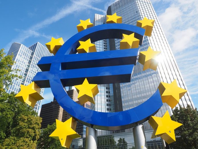 Βελτίωση της καταναλωτικής εμπιστοσύνης στην Ευρωζώνη τον Φεβρουάριο Βελτίωση της καταναλωτικής εμπιστοσύνης στην Ευρωζώνη τον Φεβρουάριο