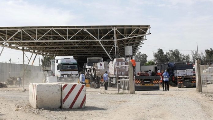 Δεύτερο κομβόι ανθρωπιστικής βοήθειας στη Γάζα – Προειδοποίηση προς Παλαιστίνιους να εγκαταλείψουν το βόρειο τμήμα Δεύτερο κομβόι ανθρωπιστικής βοήθειας στη Γάζα – Προειδοποίηση προς Παλαιστίνιους να εγκαταλείψουν το βόρειο τμήμα