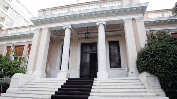 Κυβέρνηση: “Ποδαρικό” με προοδευτικά νομοσχέδια και… μετακόμιση Κυβέρνηση: “Ποδαρικό” με προοδευτικά νομοσχέδια και… μετακόμιση