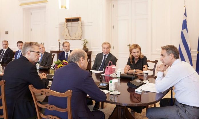 Συνάντηση Κυρ. Μητσοτάκη με το Προεδρείο της Ένωσης Ελλήνων Εφοπλιστών. Συνάντηση Κυρ. Μητσοτάκη με το Προεδρείο της Ένωσης Ελλήνων Εφοπλιστών.