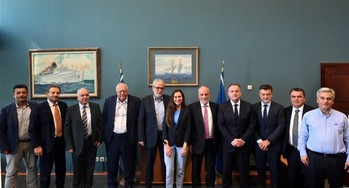 Η “πράσινη” μετάβαση της ακτοπλοΐας στο επίκεντρο της συνάντησης του Χρ. Στυλιανίδη με τον ΣΕΕΝ Η “πράσινη” μετάβαση της ακτοπλοΐας στο επίκεντρο της συνάντησης του Χρ. Στυλιανίδη με τον ΣΕΕΝ