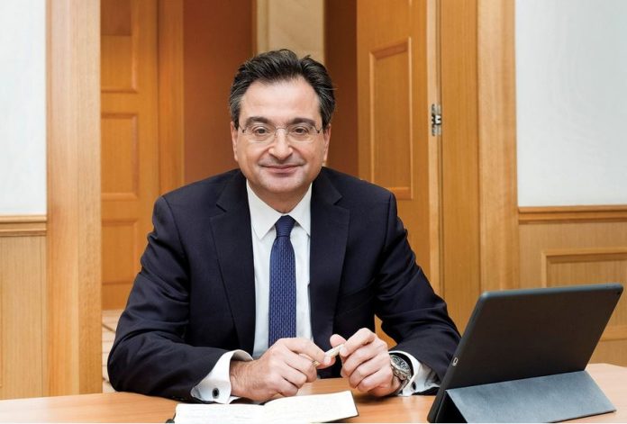 Φ. Καραβίας: «Η Eurobank είναι η πρώτη συστημική τράπεζα που επιστρέφει αμιγώς στον ιδιωτικό τομέα» Φ. Καραβίας: «Η Eurobank είναι η πρώτη συστημική τράπεζα που επιστρέφει αμιγώς στον ιδιωτικό τομέα»