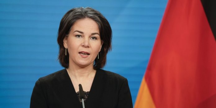 Η Γερμανία κλείνει όλα τα ιρανικά προξενεία Η Γερμανία κλείνει όλα τα ιρανικά προξενεία