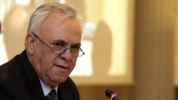 Δραγασάκης: ”Ο ΣΥΡΙΖΑ γίνεται ένα μόρφωμα αυταρχισμού” Δραγασάκης: ”Ο ΣΥΡΙΖΑ γίνεται ένα μόρφωμα αυταρχισμού”