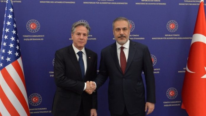 Σχεδόν 3 ώρες η συνάντηση Μπλίνκεν με Φιντάν στην Άγκυρα – Δεν έκαναν δηλώσεις Σχεδόν 3 ώρες η συνάντηση Μπλίνκεν με Φιντάν στην Άγκυρα – Δεν έκαναν δηλώσεις