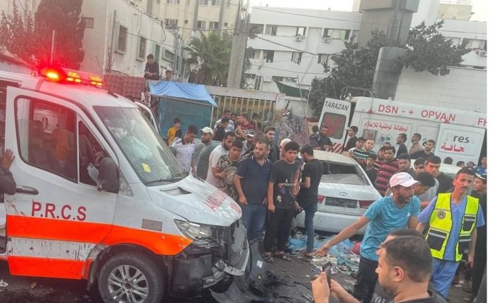Η Χαμάς υποστηρίζει ότι το Ισραήλ έπληξε κομβόι ασθενοφόρων Η Χαμάς υποστηρίζει ότι το Ισραήλ έπληξε κομβόι ασθενοφόρων
