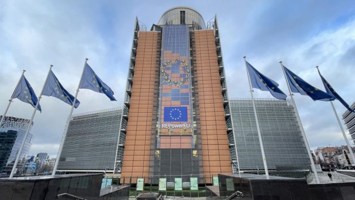 ΕΕ: Έχουν προγραμματιστεί έξι ακόμη πτήσεις ανθρωπιστικής αερογέφυρας προς τη Γάζα ΕΕ: Έχουν προγραμματιστεί έξι ακόμη πτήσεις ανθρωπιστικής αερογέφυρας προς τη Γάζα