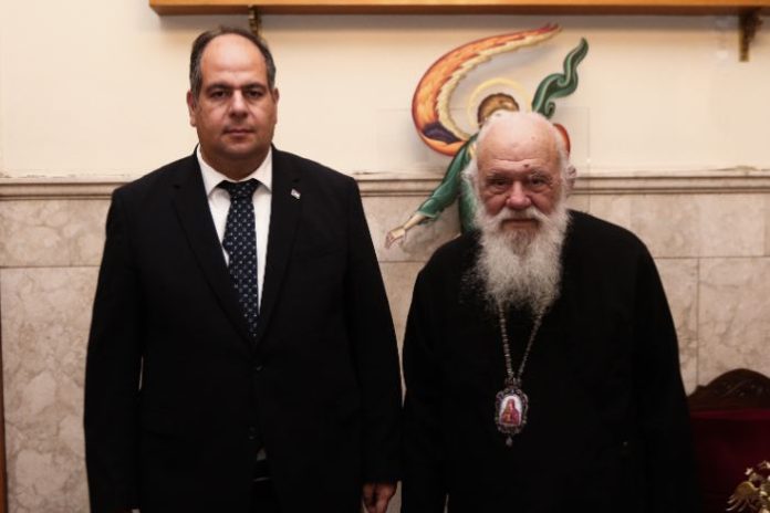 Ο Αρχιεπίσκοπος συναντήθηκε με τον επικεφαλής της διπλωματικής αντιπροσωπείας της Παλαιστίνης Ο Αρχιεπίσκοπος συναντήθηκε με τον επικεφαλής της διπλωματικής αντιπροσωπείας της Παλαιστίνης