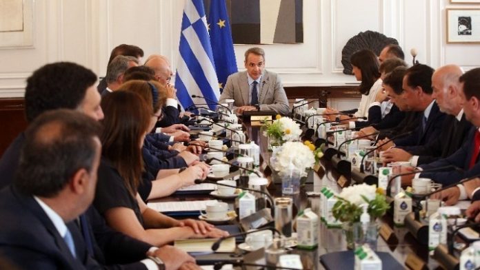 Μητσοτάκης στο υπουργικό: Ιστορική μεταρρύθμιση τα μη κρατικά πανεπιστήμια Μητσοτάκης στο υπουργικό: Ιστορική μεταρρύθμιση τα μη κρατικά πανεπιστήμια