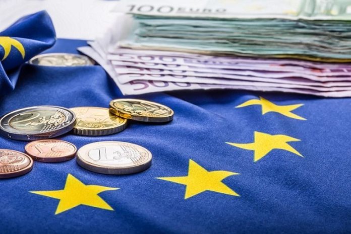 Εκταμίευση 2,1 δισ. ευρώ από το Ταμείο Ανάκαμψης και Ανθεκτικότητας προς την Ελλάδα Εκταμίευση 2,1 δισ. ευρώ από το Ταμείο Ανάκαμψης και Ανθεκτικότητας προς την Ελλάδα