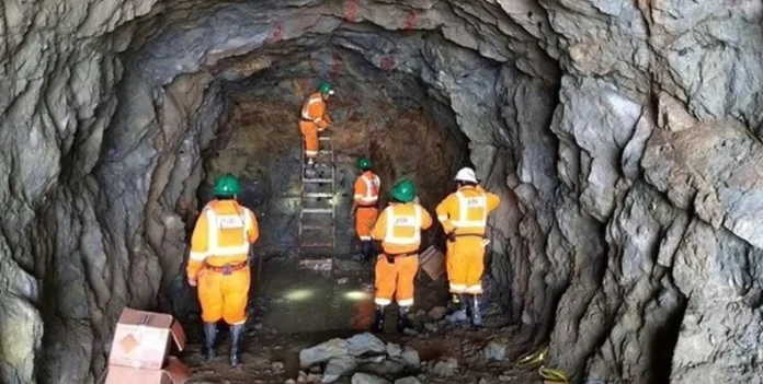 Περού: Επτά νεκροί από κατάρρευση χρυσωρυχείου – Πρόκειται για εργατικό ατύχημα Περού: Επτά νεκροί από κατάρρευση χρυσωρυχείου – Πρόκειται για εργατικό ατύχημα